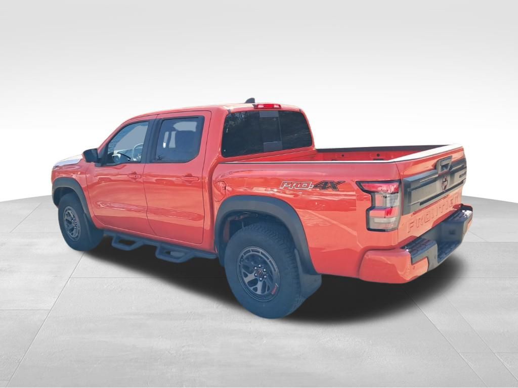 2025 Nissan Frontier PRO-4X photo 4
