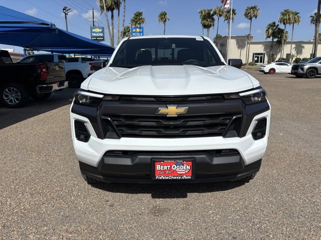 2025 Chevrolet Colorado Work Truck LT photo 2