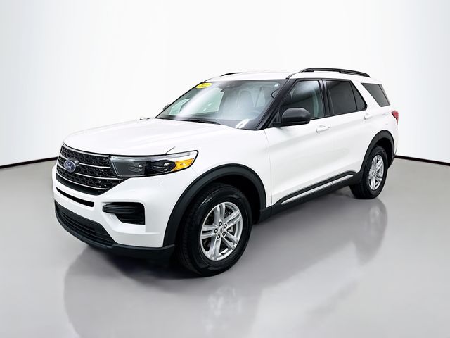 2022 Ford Explorer XLT photo 2