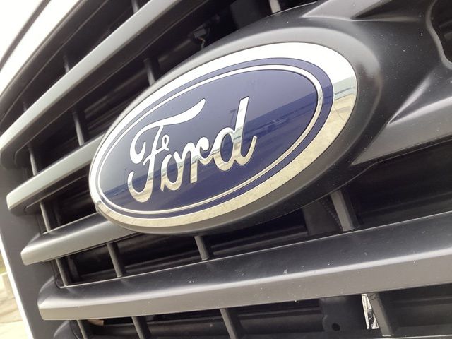 2015 Ford F-150 XLT photo 3