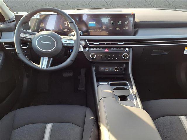 2026 Hyundai Sonata Hybrid SEL photo 4