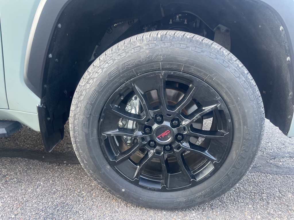 2023 Toyota Tundra Limited photo 2