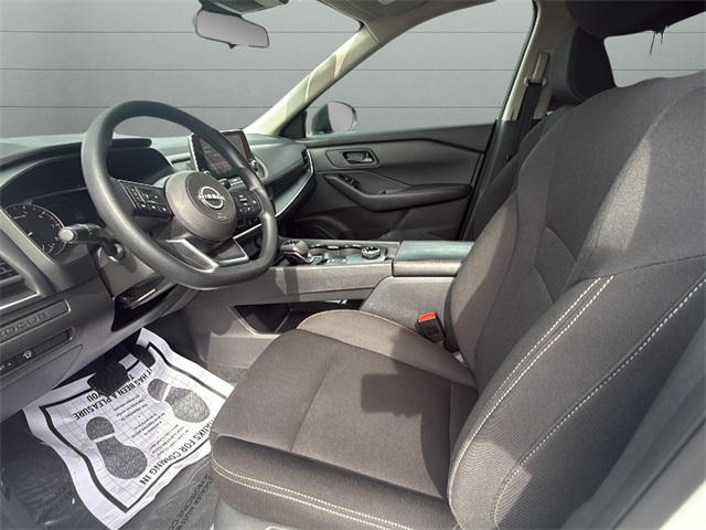 2024 Nissan Rogue S photo 17