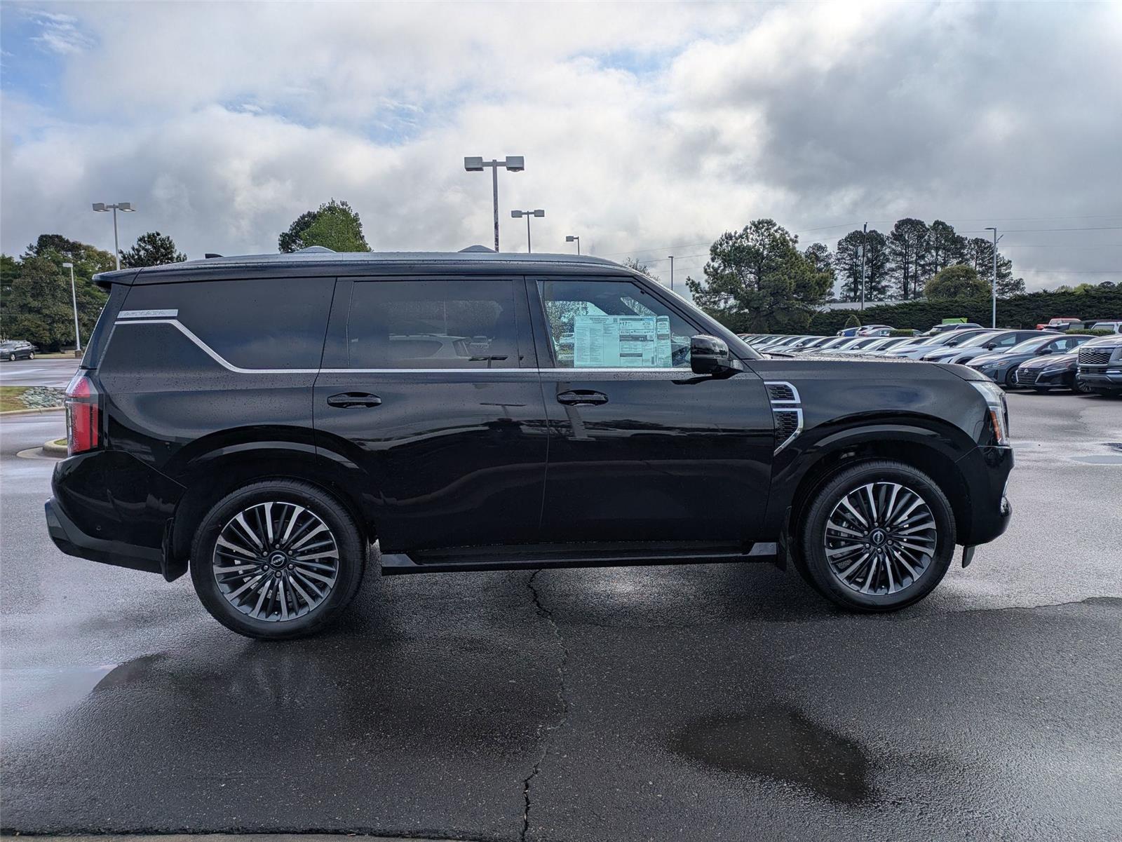 2025 Nissan Armada Platinum Reserve photo 4