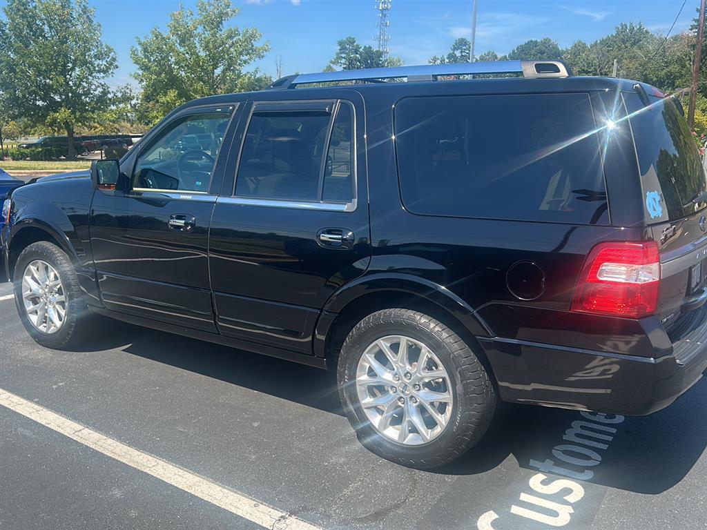 2017 Ford Expedition Limited photo 9