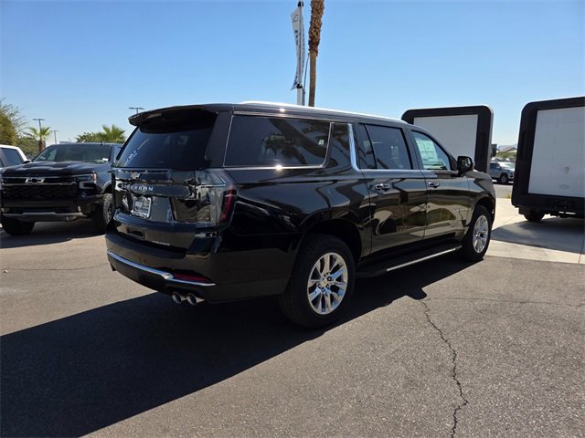 2025 Chevrolet Suburban Premier photo 4