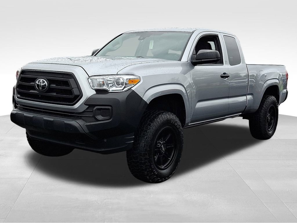 2022 Toyota Tacoma SR photo 3
