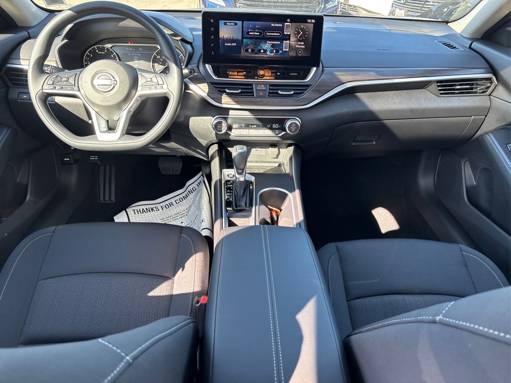 2025 Nissan Altima 2.5 SV photo 16