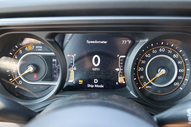 2025 Jeep Wrangler Rubicon X photo 27