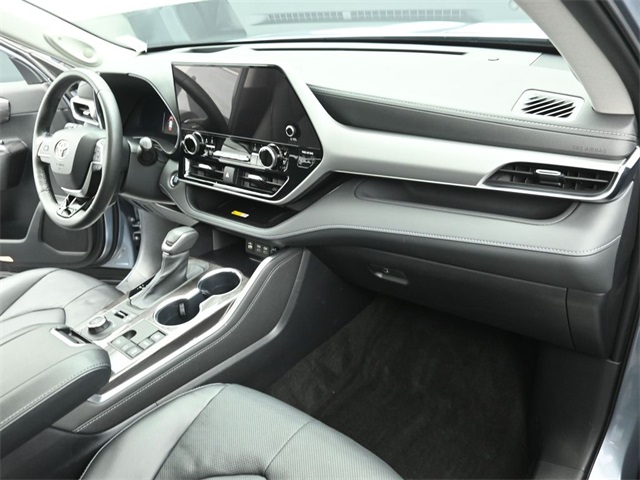 2023 TOYOTA HIGHLANDER - Image 29