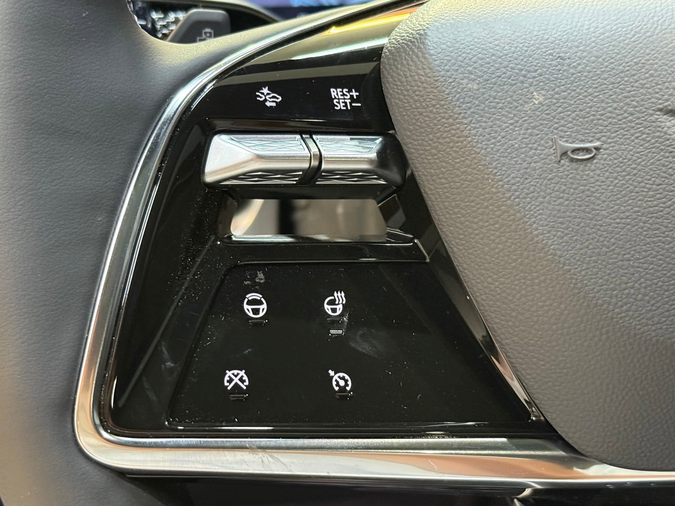 2025 Cadillac Lyriq Sport photo 10