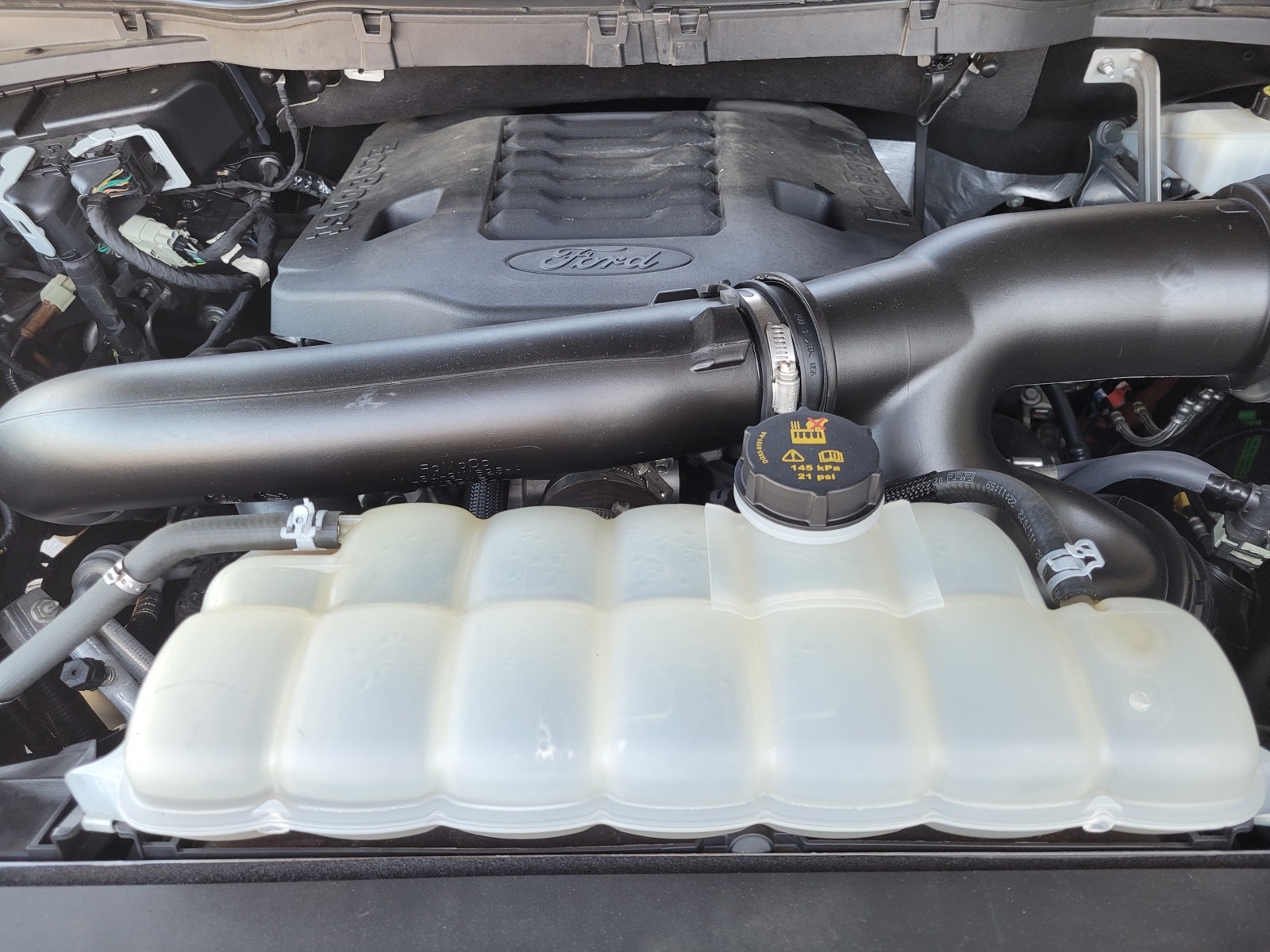 2021 Ford F-150 Lariat photo 29