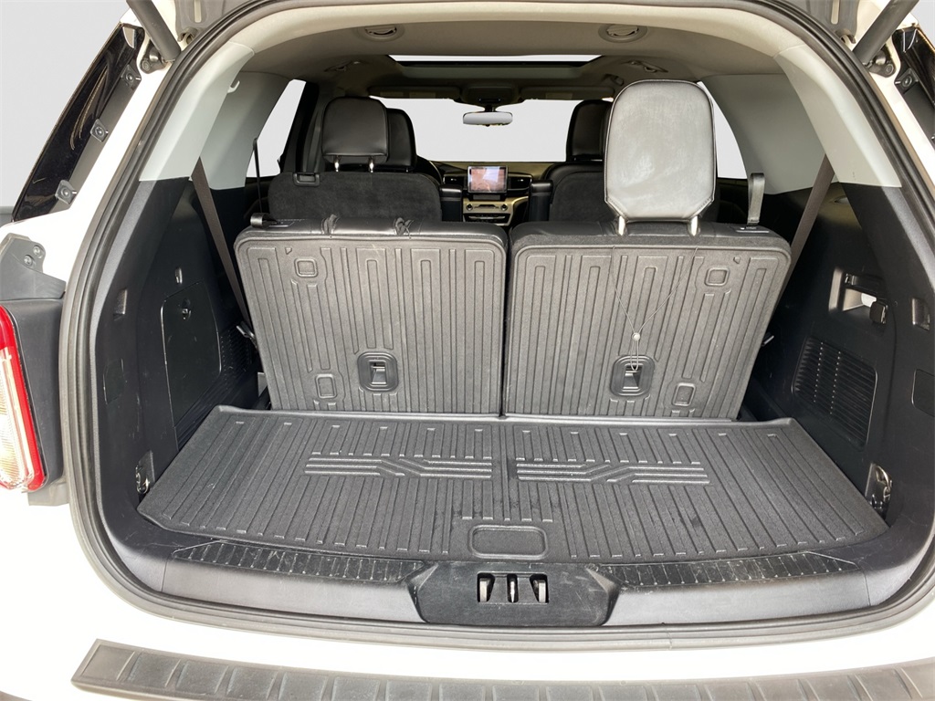 2022 Ford Explorer XLT photo 19