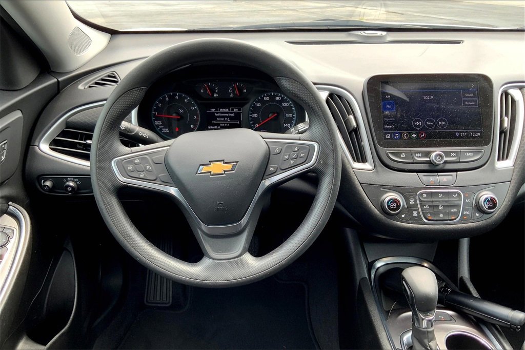 2022 Chevrolet Malibu 1LT photo 5
