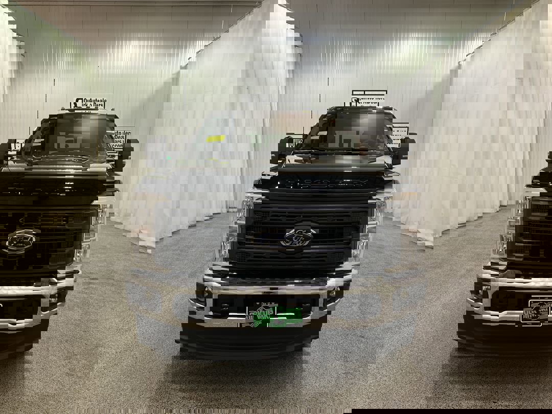 2026 Ford F-350 XL photo 2