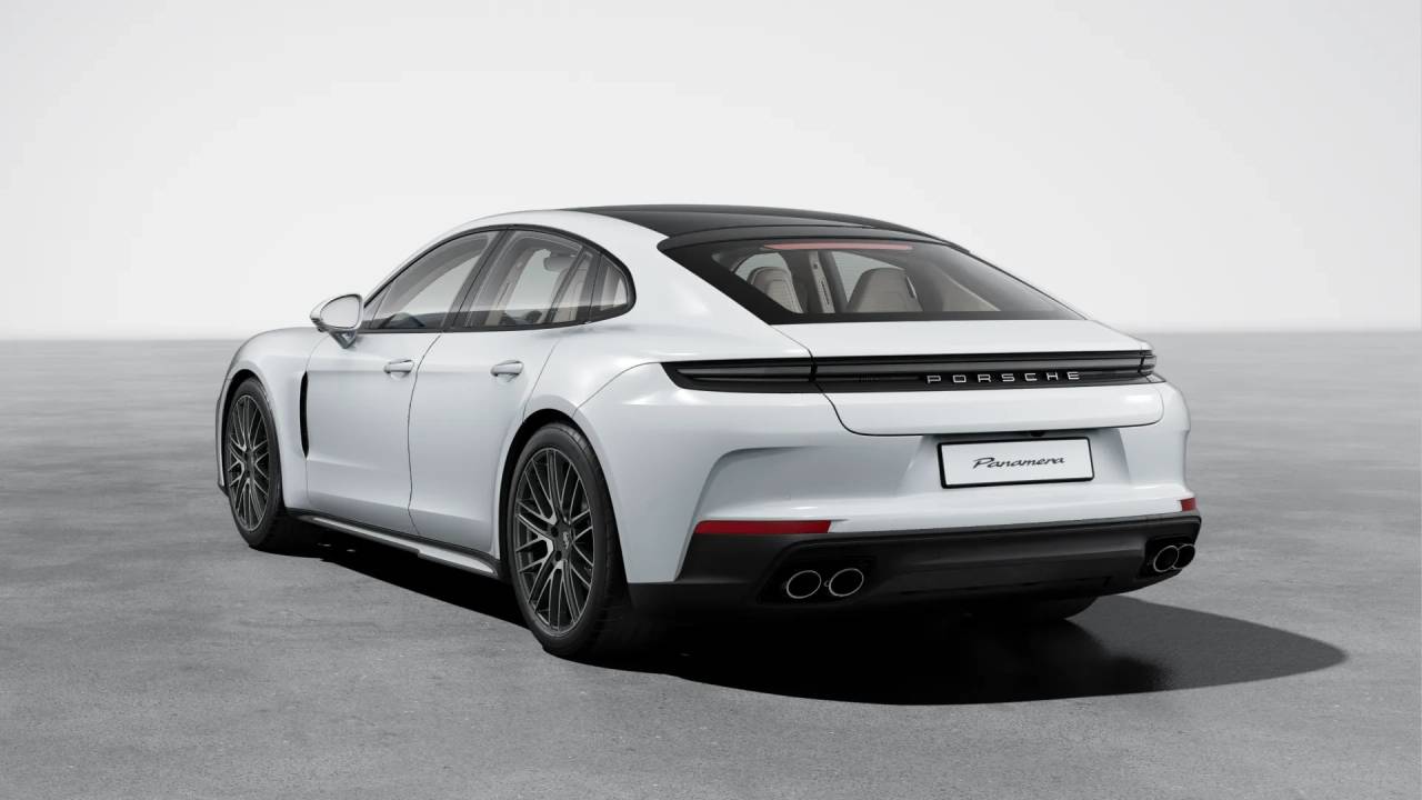 2026 Porsche Panamera 4 photo 3