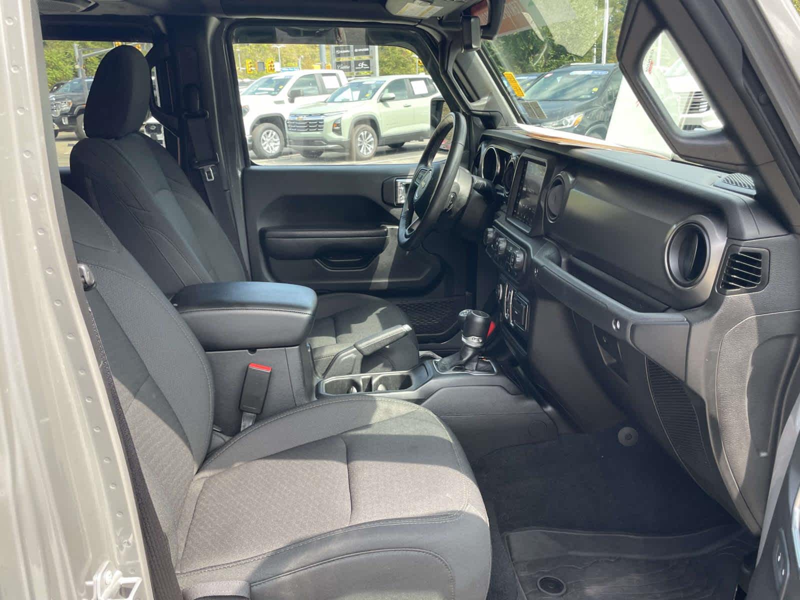 2022 Jeep Gladiator Sport S photo 16