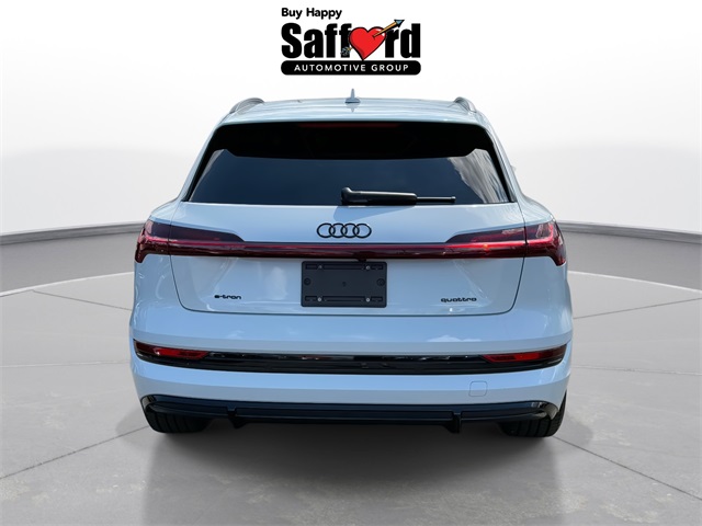 2022 Audi e-tron Prestige photo 7