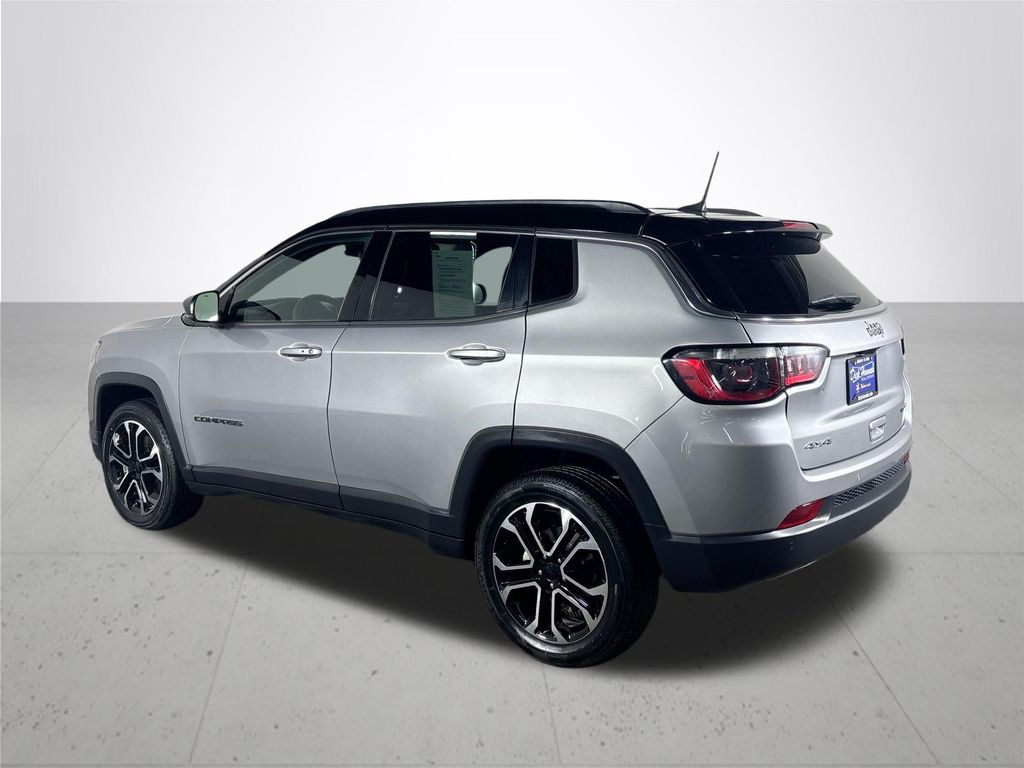 2023 Jeep Compass Limited photo 4