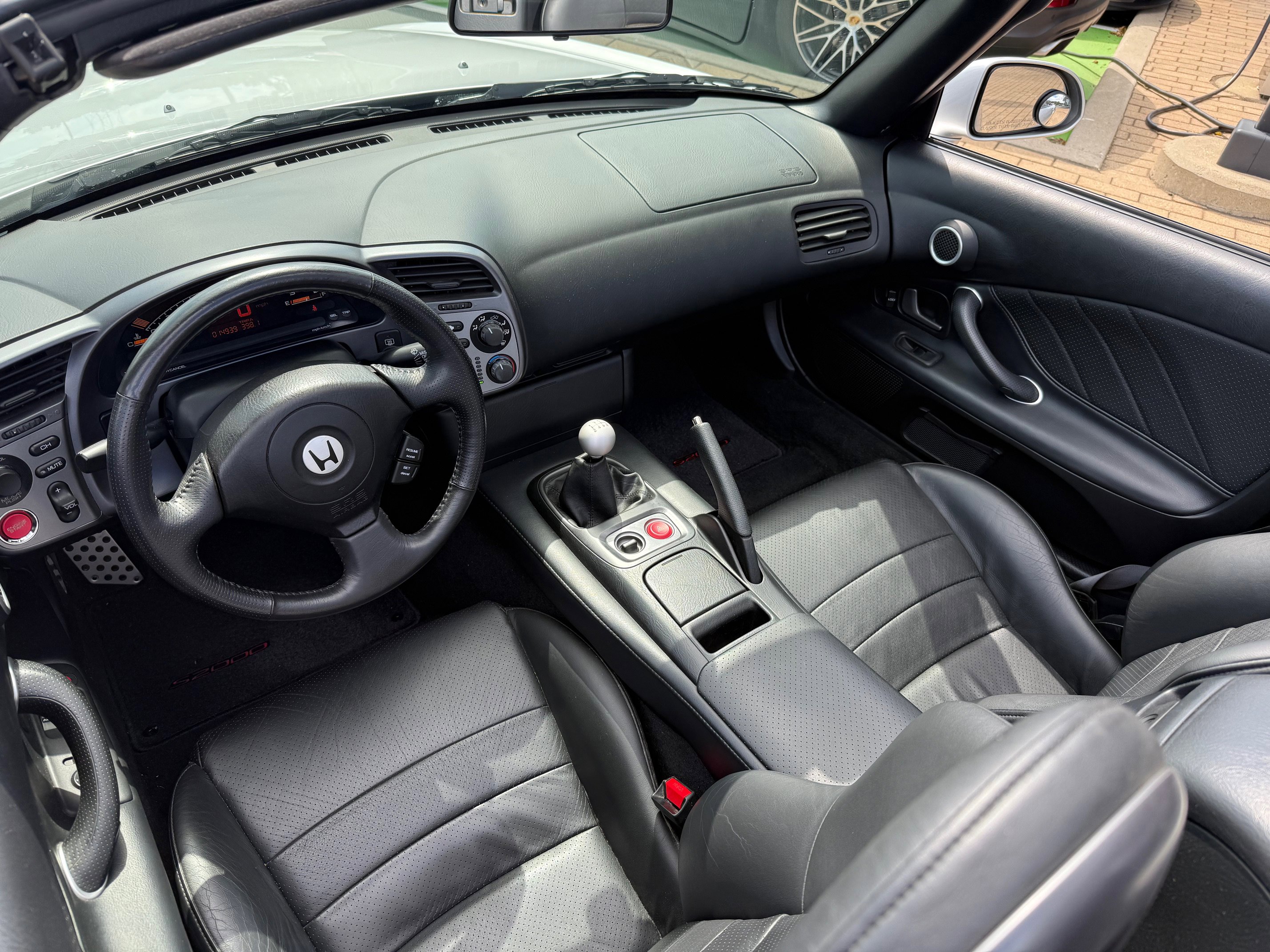 2002 Honda S2000 Base photo 3
