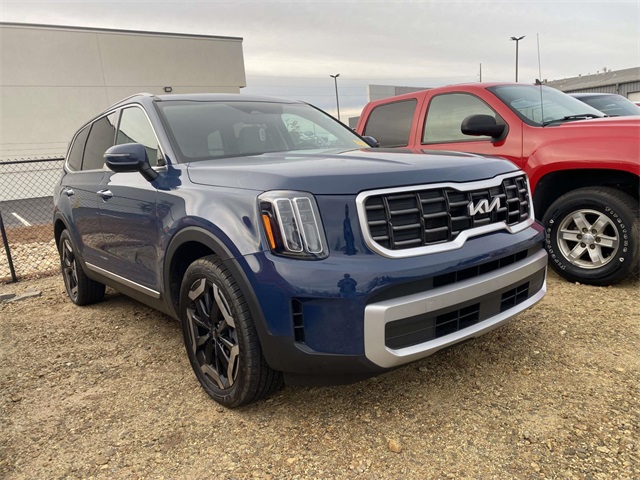2023 Kia Telluride S's photo