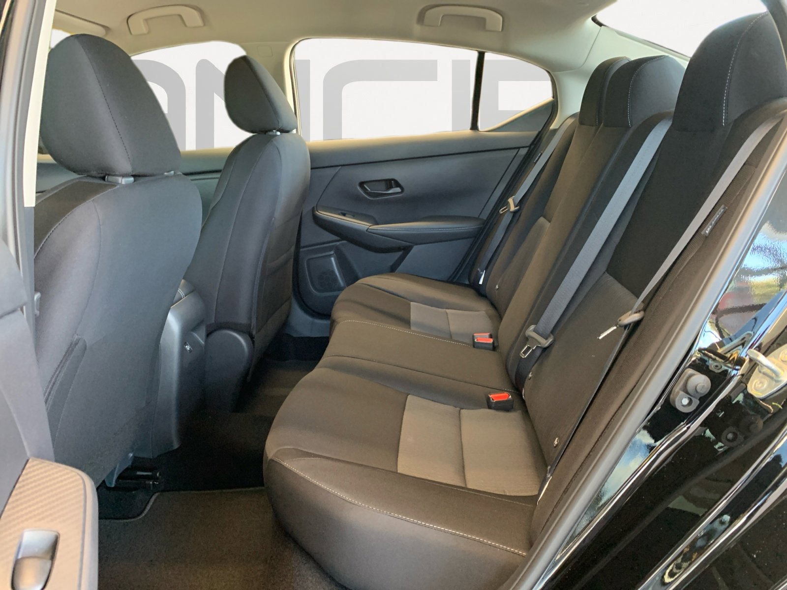 2025 Nissan Sentra SV photo 19
