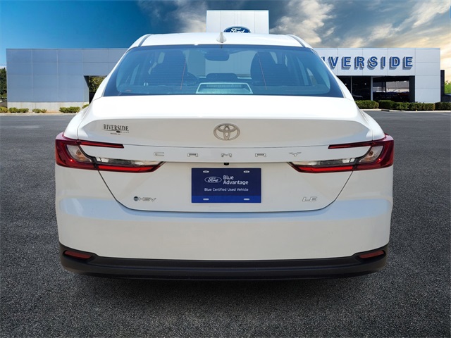 2025 Toyota Camry LE photo 6
