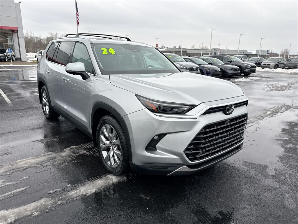 2024 Toyota Grand Highlander Limited's photo