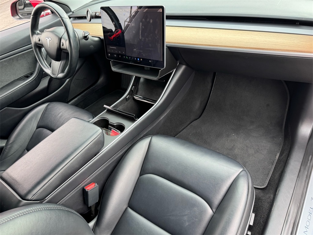 2019 Tesla Model 3 Long Range photo 22
