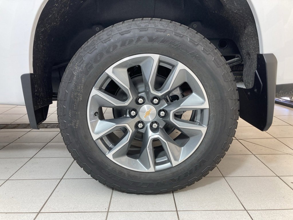 2026 Chevrolet Silverado 1500 LT photo 23