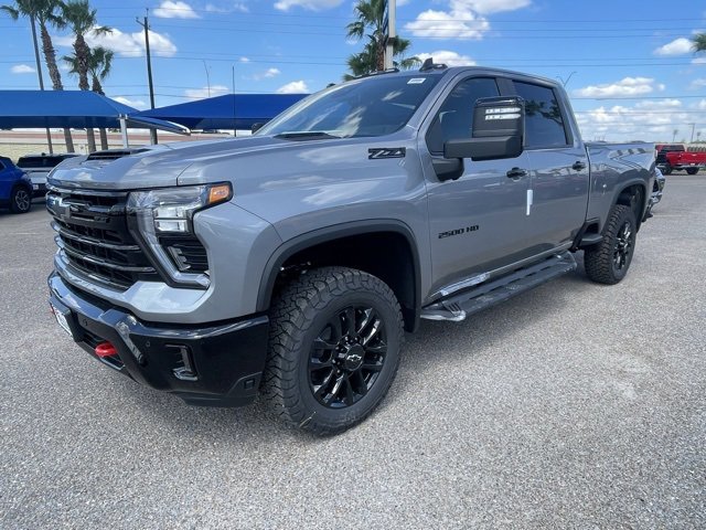 2026 Chevrolet Silverado 2500HD LT photo 3