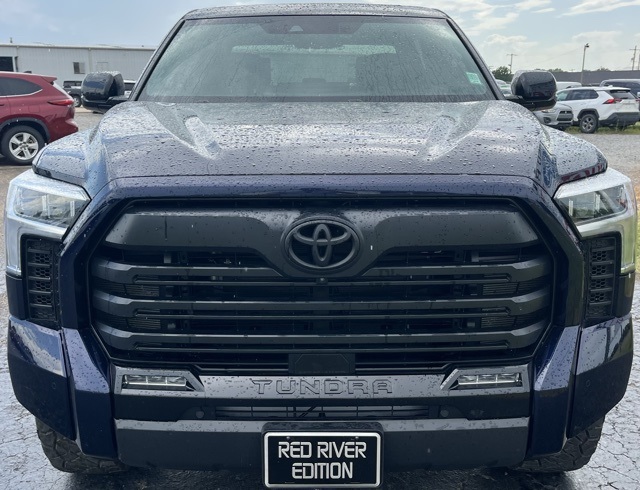 2025 Toyota Tundra Limited photo 2
