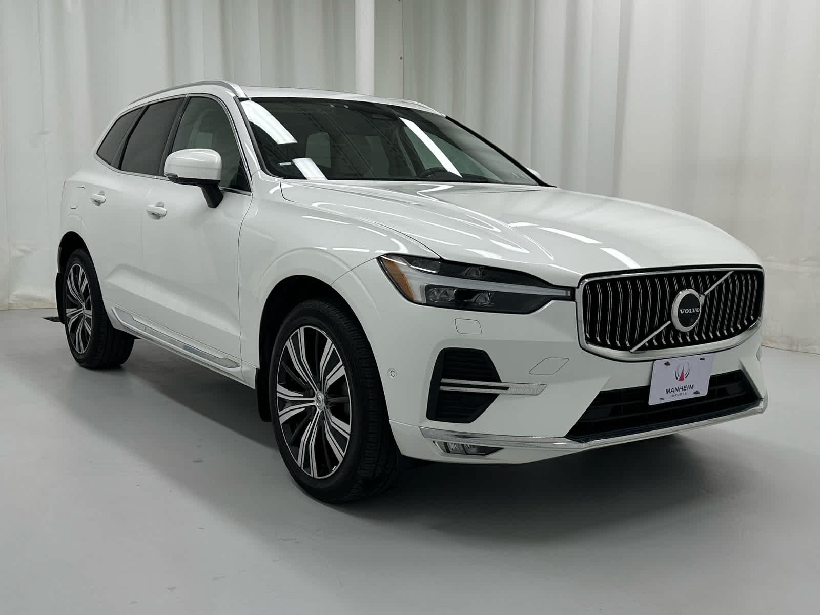 2023 Volvo XC60 Plus