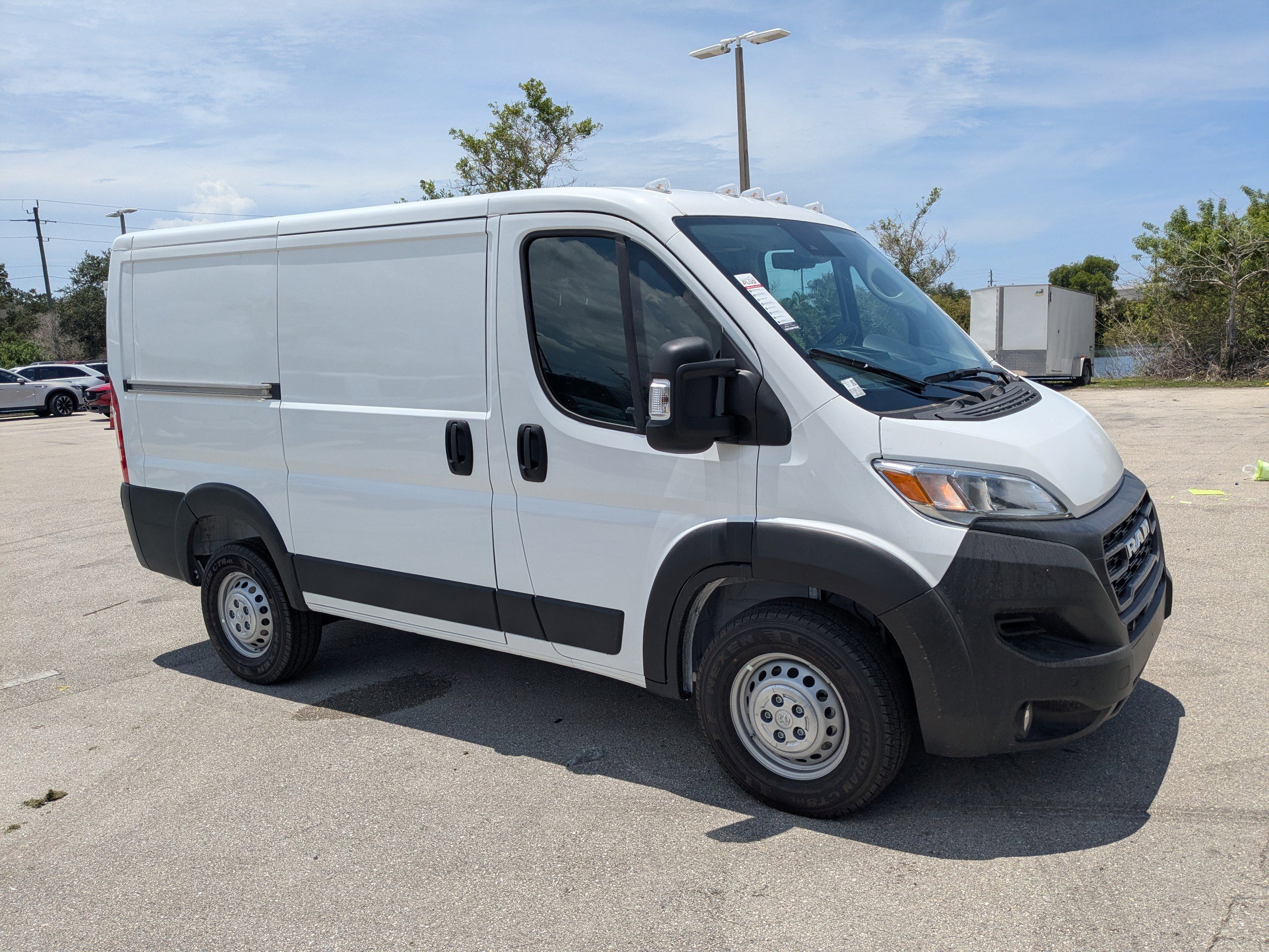 2025 Ram ProMaster 1500 photo 2
