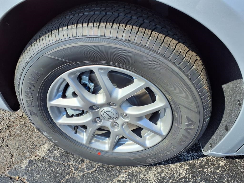 2026 Chrysler Pacifica photo 5