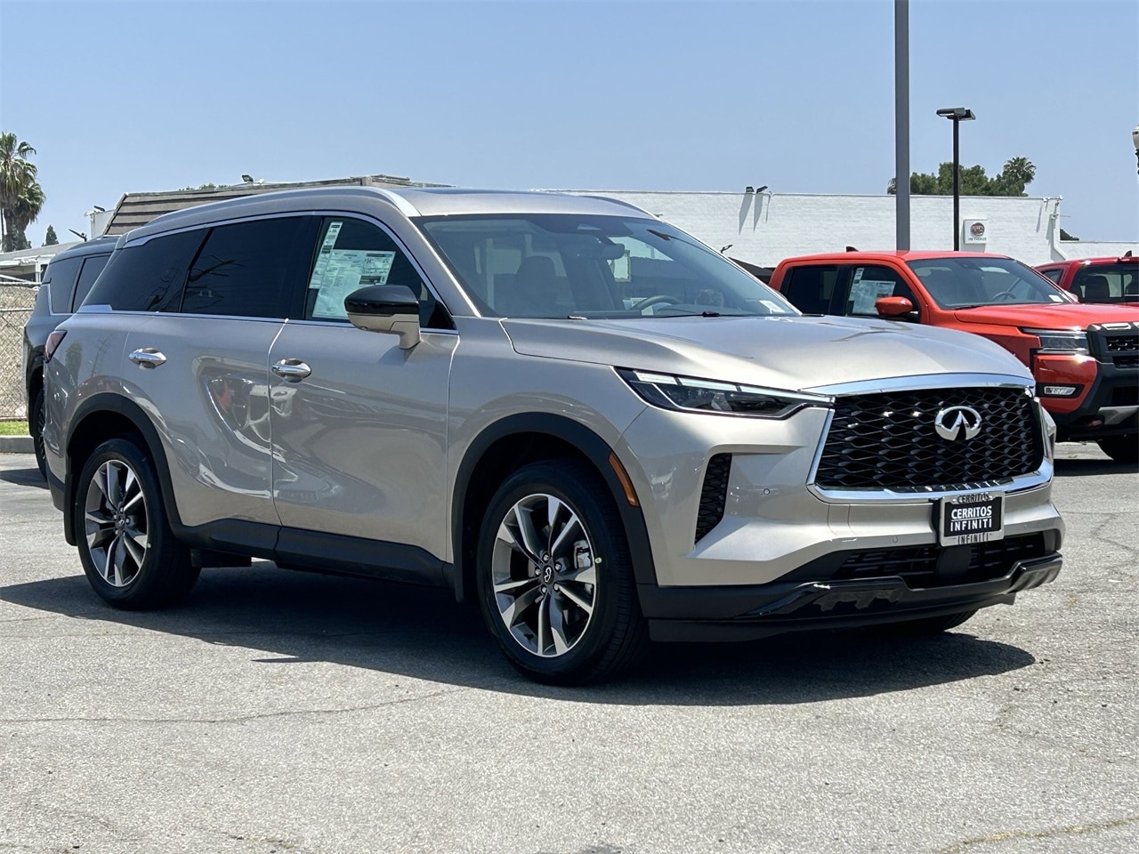 2025 Infiniti QX60 Luxe photo 5