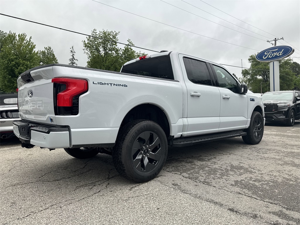 2025 Ford F-150 Lightning photo 5