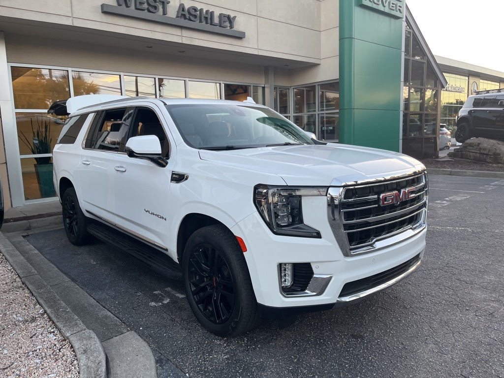 2021 Gmc Yukon XL SLT photo 3