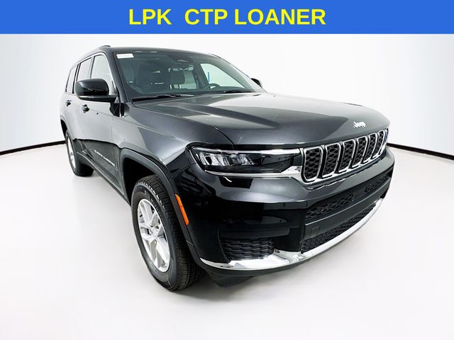 2025 Jeep Grand Cherokee L Laredo's photo