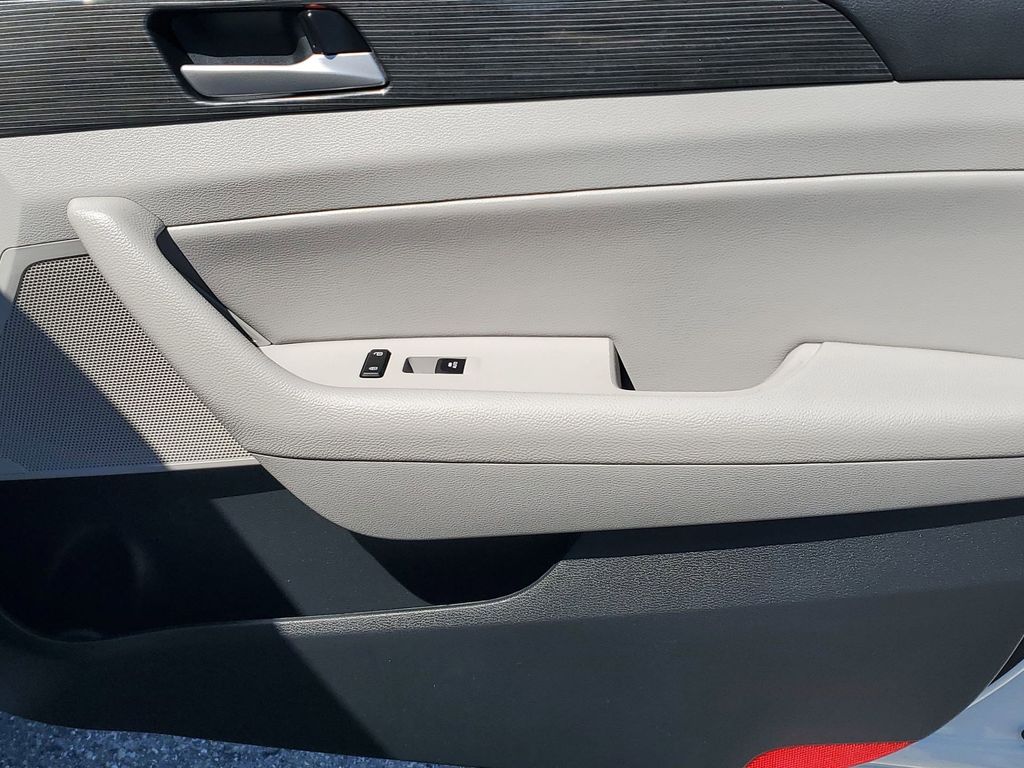 2019 Hyundai Sonata Limited photo 38