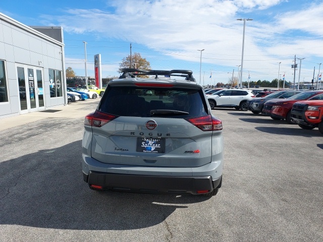 2026 Nissan Rogue SV photo 3