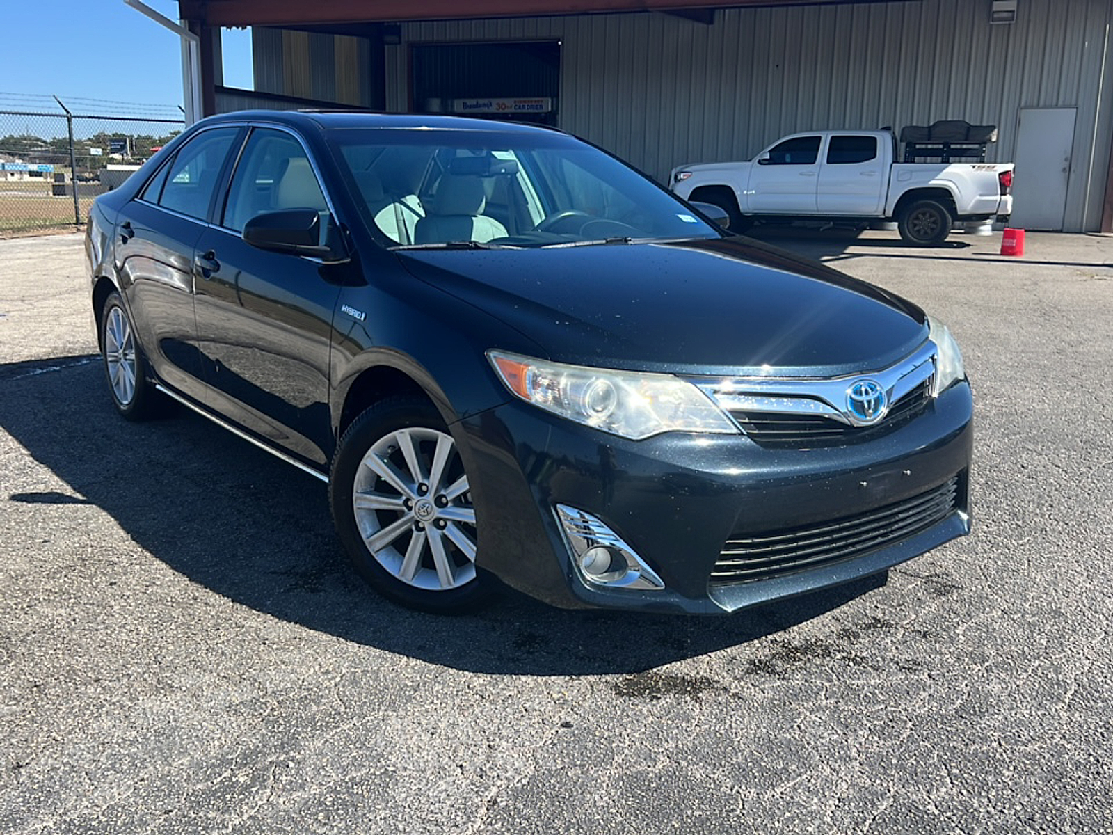 Used 2014 Toyota Camry XLE Hybrid with VIN 4T1BD1FK0EU138371 for sale in Temple, TX