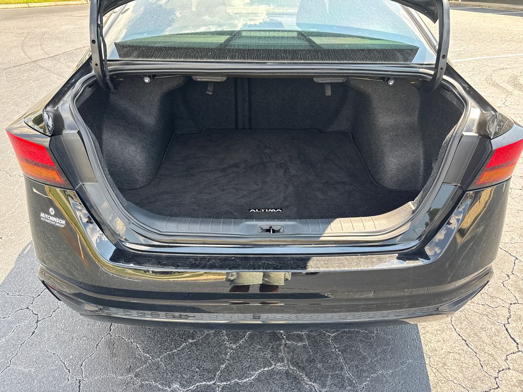 2022 Nissan Altima 2.5 S photo 18