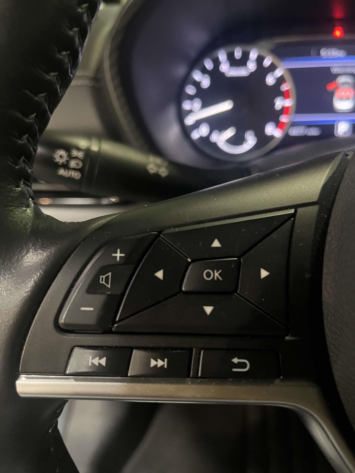 2025 Nissan Sentra SV photo 24