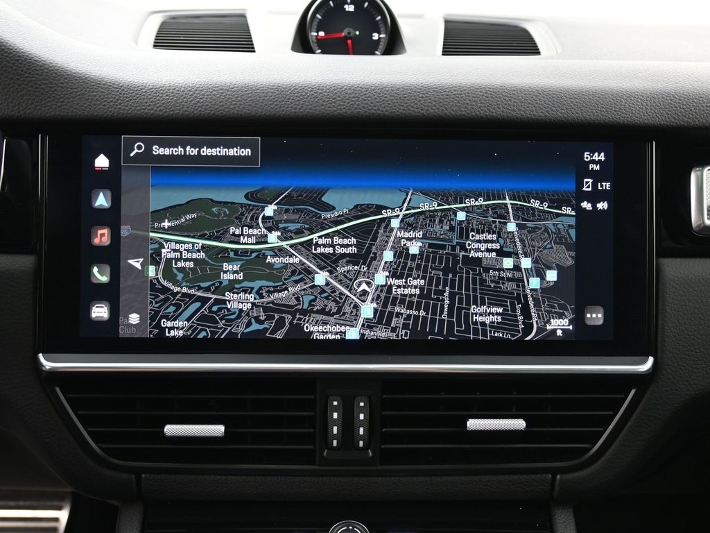2023 Porsche Cayenne S Platinum Edition photo 10