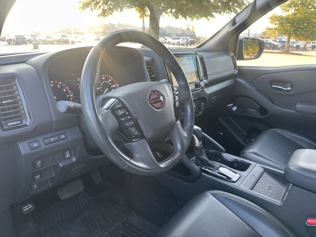 2022 Nissan Frontier PRO-X photo 2