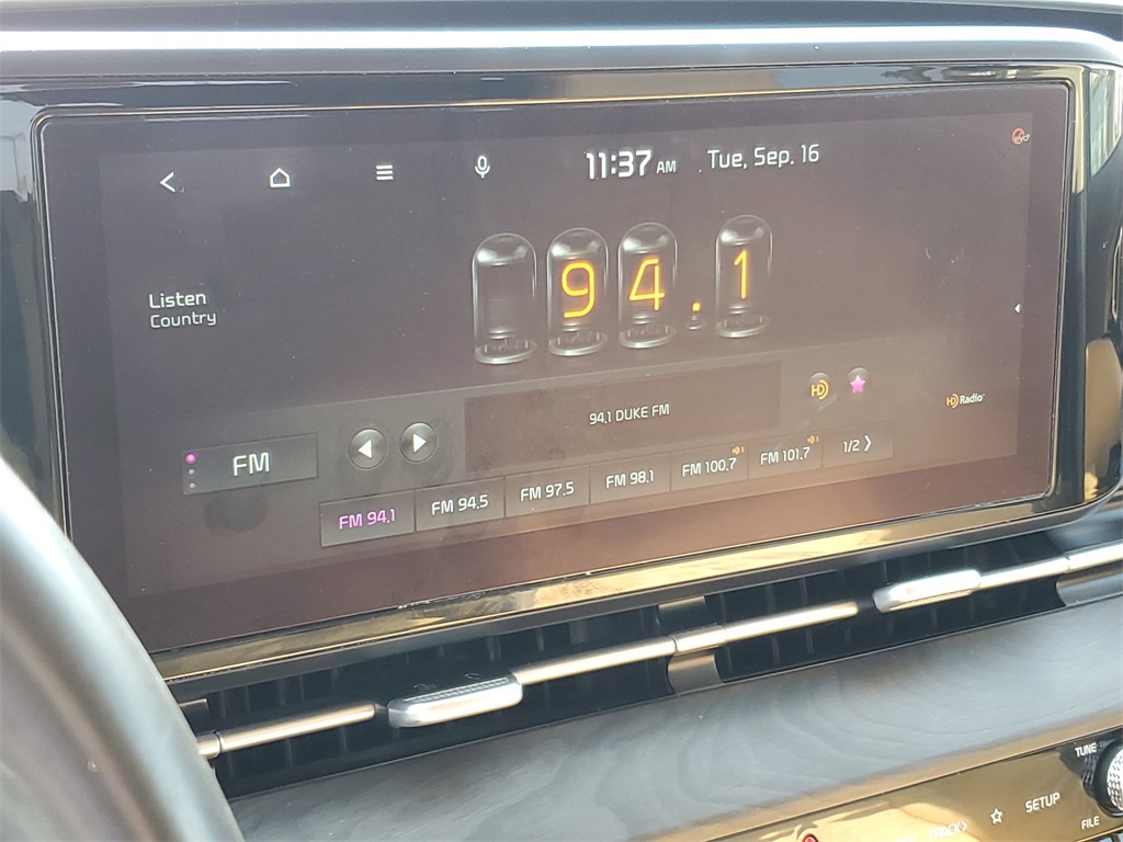 2022 Kia Carnival EX photo 14