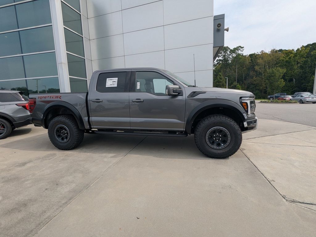 2025 Ford F-150 Raptor photo 2