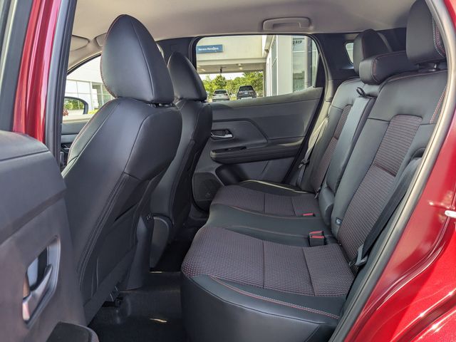 2025 Nissan Kicks SR photo 4