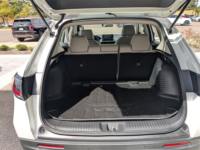 2023 Honda HR-V LX photo 4